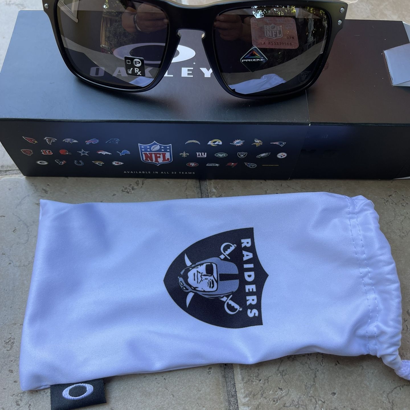 OAKLEY RAIDERS HOLBROOK SUNGLASSES NEW for Sale in Sunnyvale, CA - OfferUp