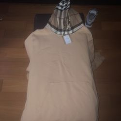 Burberry Sweater / Hoodie