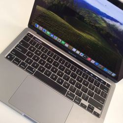 13” MacBook Pro M1