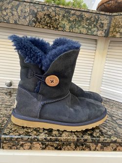 ugg size 6 women’s shoes