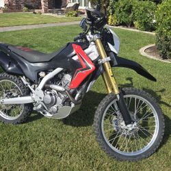 2014 CRF 250L Dual Sport Motorcycle