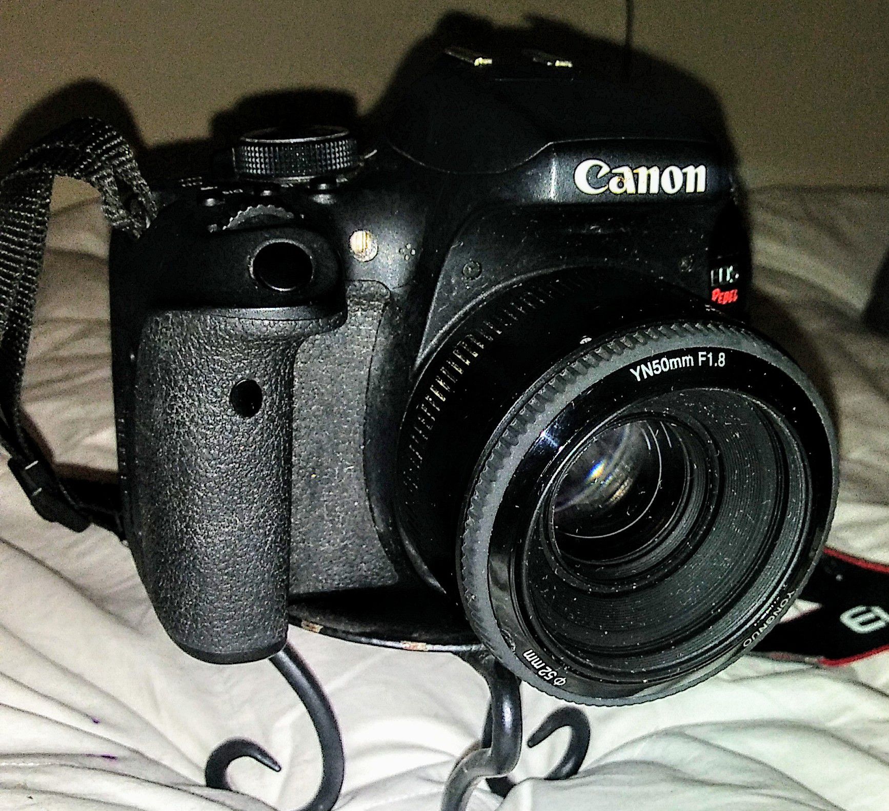 Canon E05 T6i Digital Camera w/ additional Lens