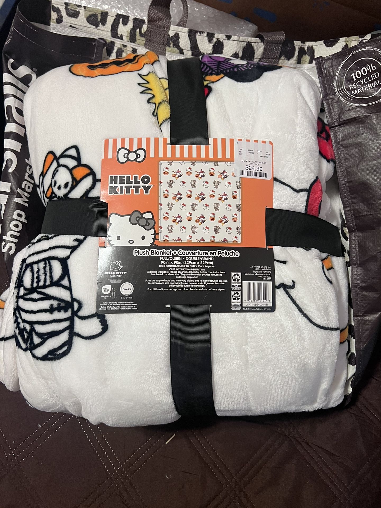 Hello Kitty, blanket