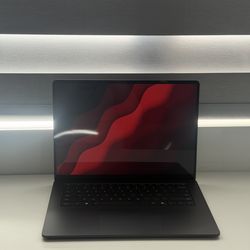 Microsoft Surface Laptop 7 15” (2024) – Snapdragon X Elite / 16GB / 512GB