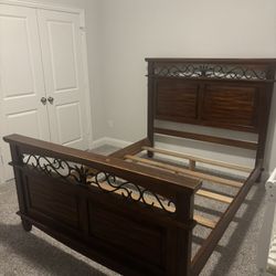 Solid Wood Queen Bedroom Set – Bed Frame, Dresser & Mirror (Fair  Condition)