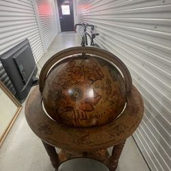 Globe Liquor cabinet
