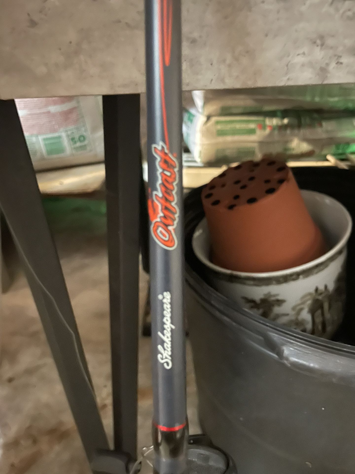 Shakespeare Outcast fishing rod