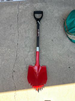 Krazy Beaver shovel perfect for Overlanding and camping
