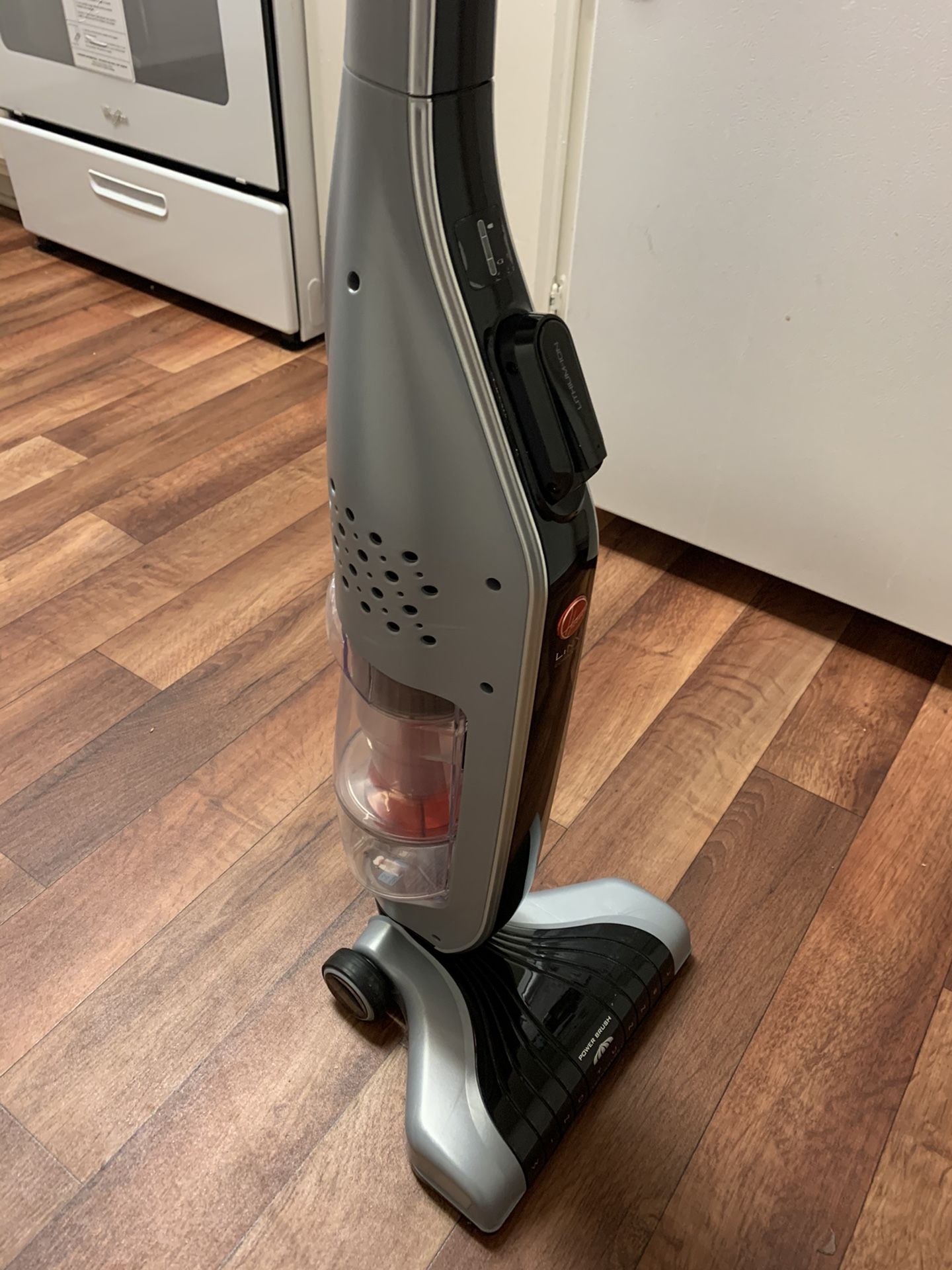 Hoover linx cordless vacuum. (Missing charger)