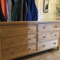 Solid Wood Six-Drawer Dresser