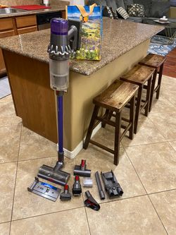 Dyson vacuum and brand new accessories-$100-higley and ray