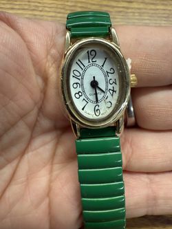 2 Ladies Quartz Watch – Fun Number Dial & Green & White Expansion Band 