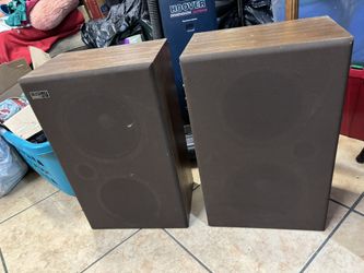 Vintage Fisher Aire Dyne Speakers 