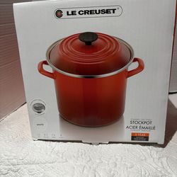 White Le Creuset Enamel on Steel 8 quarts Stock pot