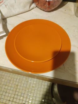 Plates Orangish Color Perfect For Thanksgiving