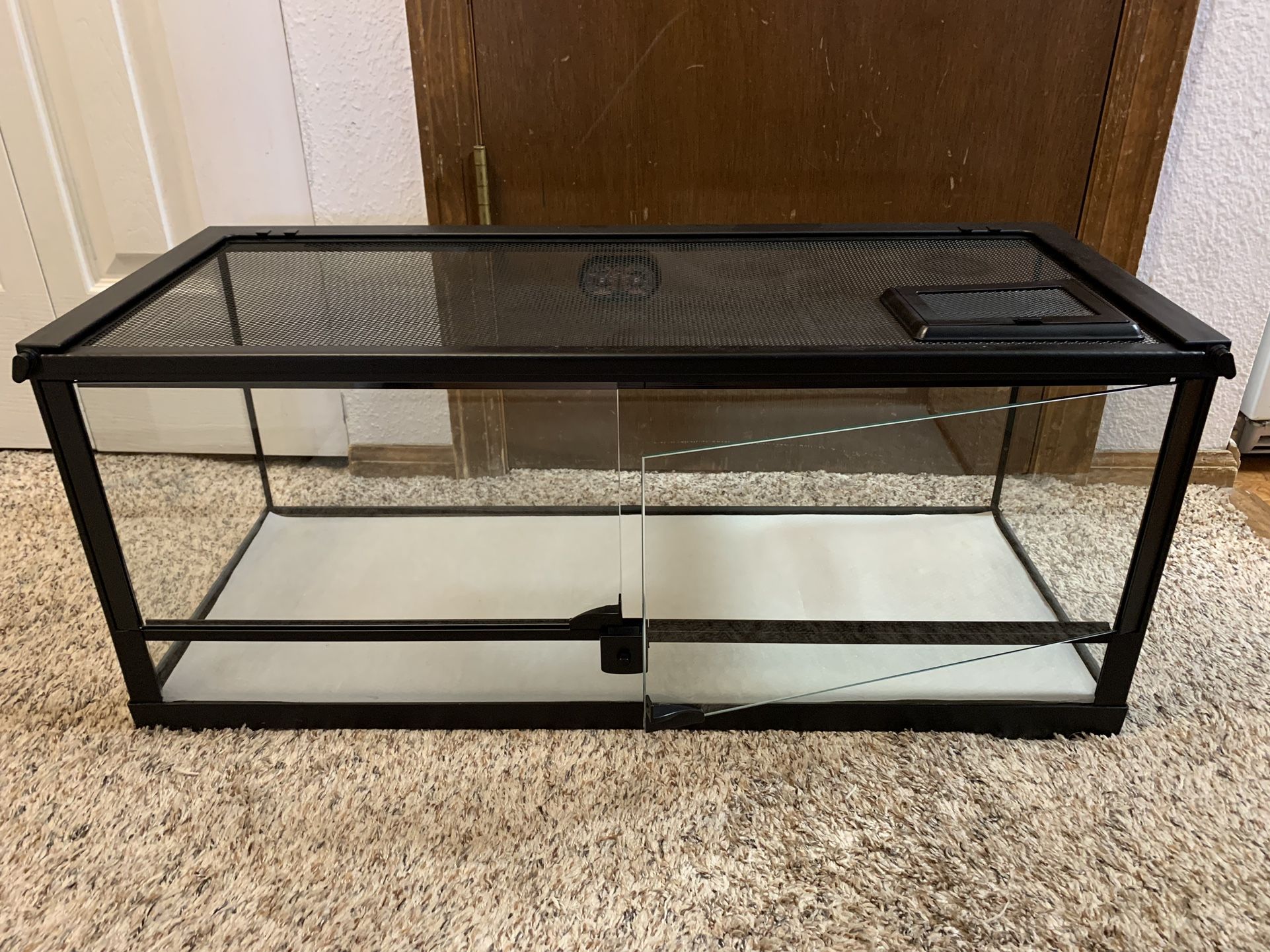 Reptile tank - Front opening w/ accessories (20 gallon) 30x12 in.