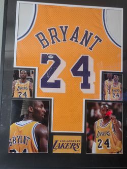 Kobe Bryant signed jersey psa authenticated