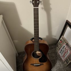 Yamaha Acoustic Guitar