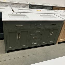60'' Solid Wood Bathroom Vanity Cabinet with Stone Countertop