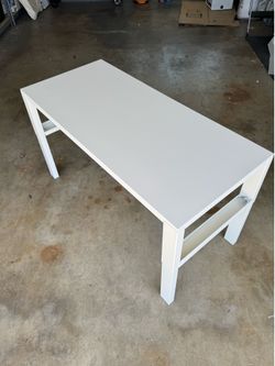 Free IKEA Pahl kids desk height adjustable