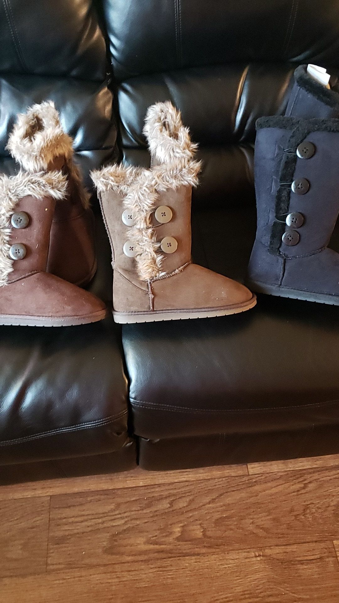 boots 30 dollar each all size 8