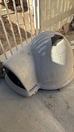 Dog house igloo
