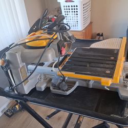 Dewalt tile saw D2400