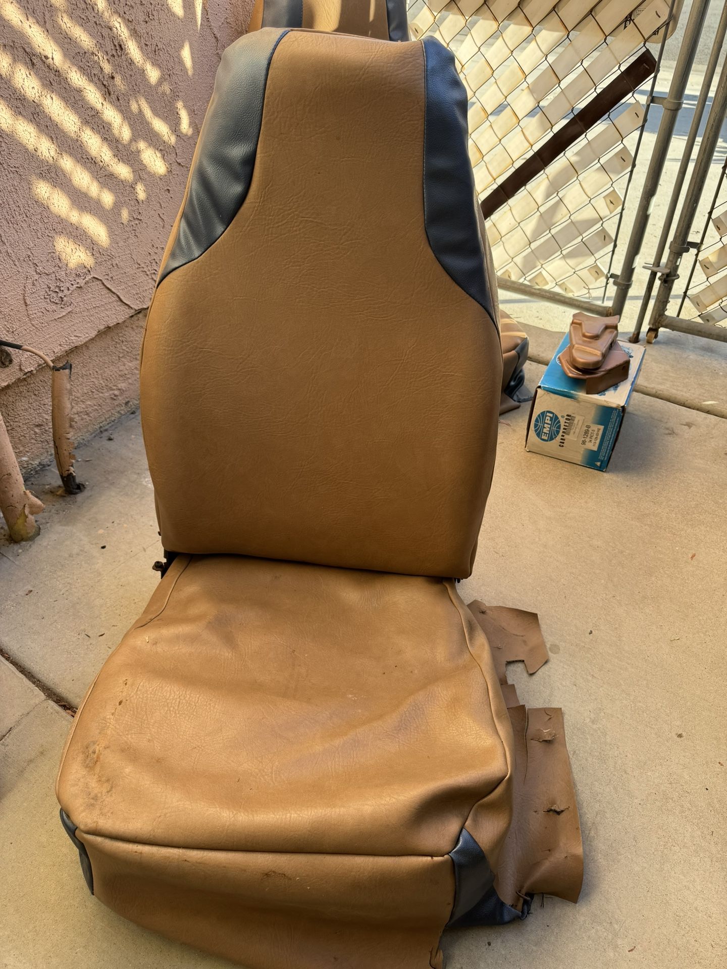 1972 VW Car Seats Plus Parts 