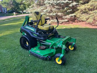 John Deere commercial zero turn lawnmower with 60 inch deck and Kawasaki Motor
