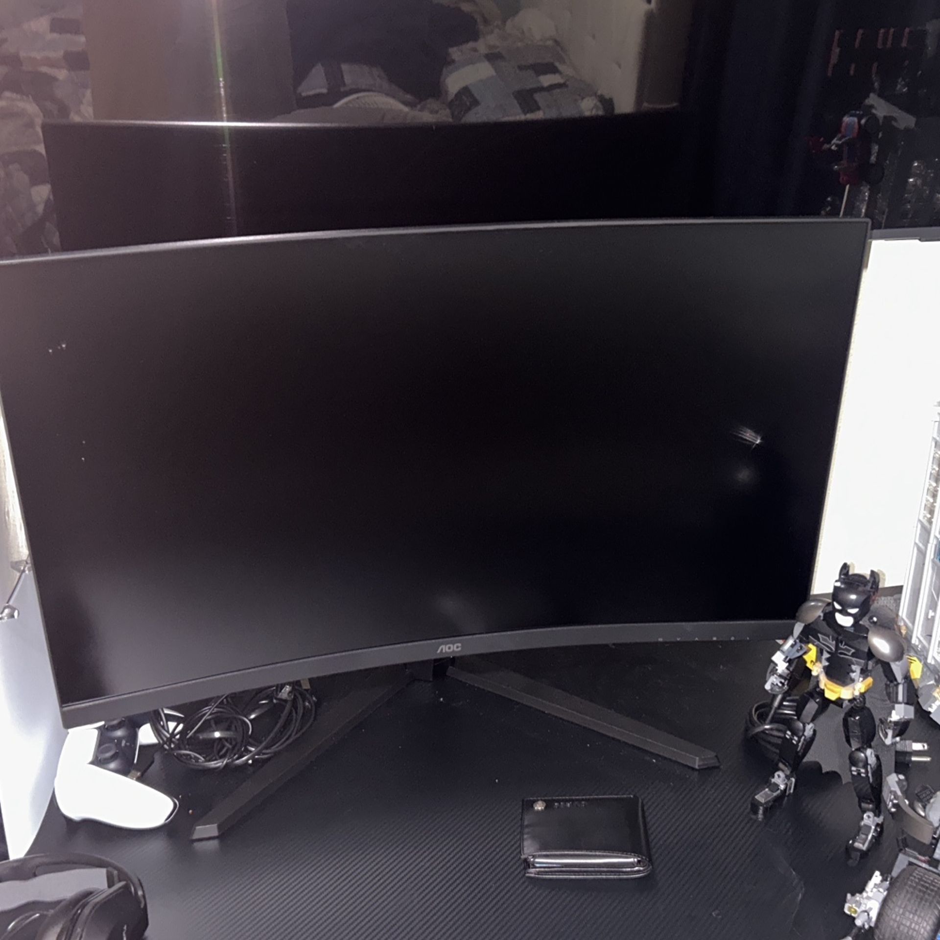 AOC Gaming Monitor 32 Inch Almost New