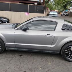 2006 Ford Mustang