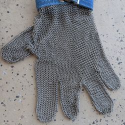 Victorinox Mesh Glove