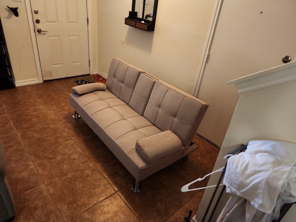 Couch/futon for Sale in San Antonio, TX OfferUp