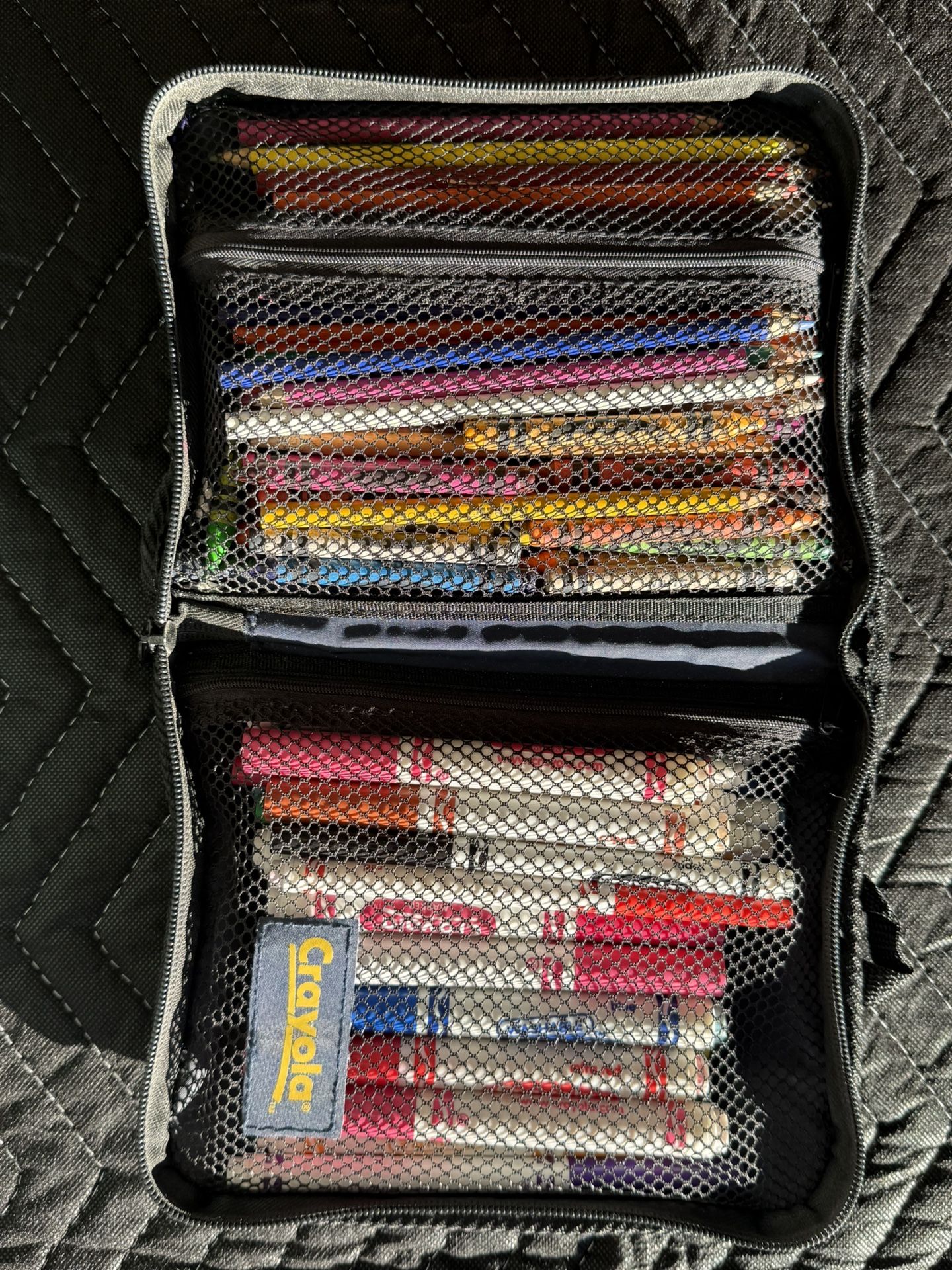 Crayola Assorted Markers Pouch