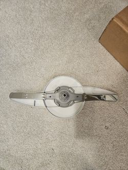 GE Dishwasher WD22X10062 Arm Spray Low Asm