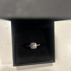 Engagement/ Proposal Ring
