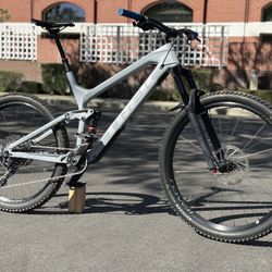 2019 TREK SLASH 9.7 Carbon Mountain Bike XL