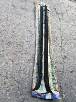 GM 140.27776 New Old Stock Car Truck Weatherstrip