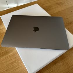 FAST M1 Chip MacBook w/Touch ID 512GB SSD 8-Core CPU Retina Display 13” Air Lighter Than Pro 2021 To 2023 AppleCare 2024