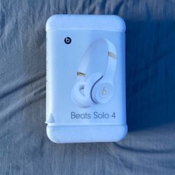 Beats Solo 4
