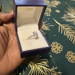 Beautiful Engagement Ring For Someone Special 