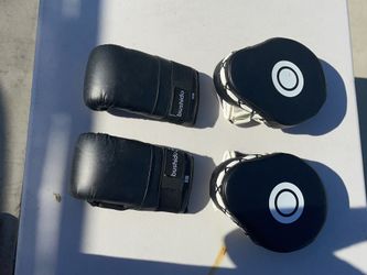 Boxing Gloves And Sparing Gloves All For $20