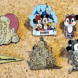 Lot of Disney Trading Pins. Lot 80