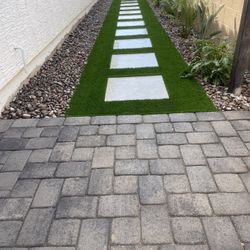 Pavers Turf Travertine 