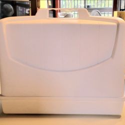 Universal Sewing Machine  Hard Carrying  Case