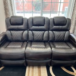 6 Seater Reclining Sofa with 8 Cupholders, 8 USB Ports, 4 Charging Ports and 4 Storage Departments 