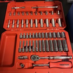 Socket Set