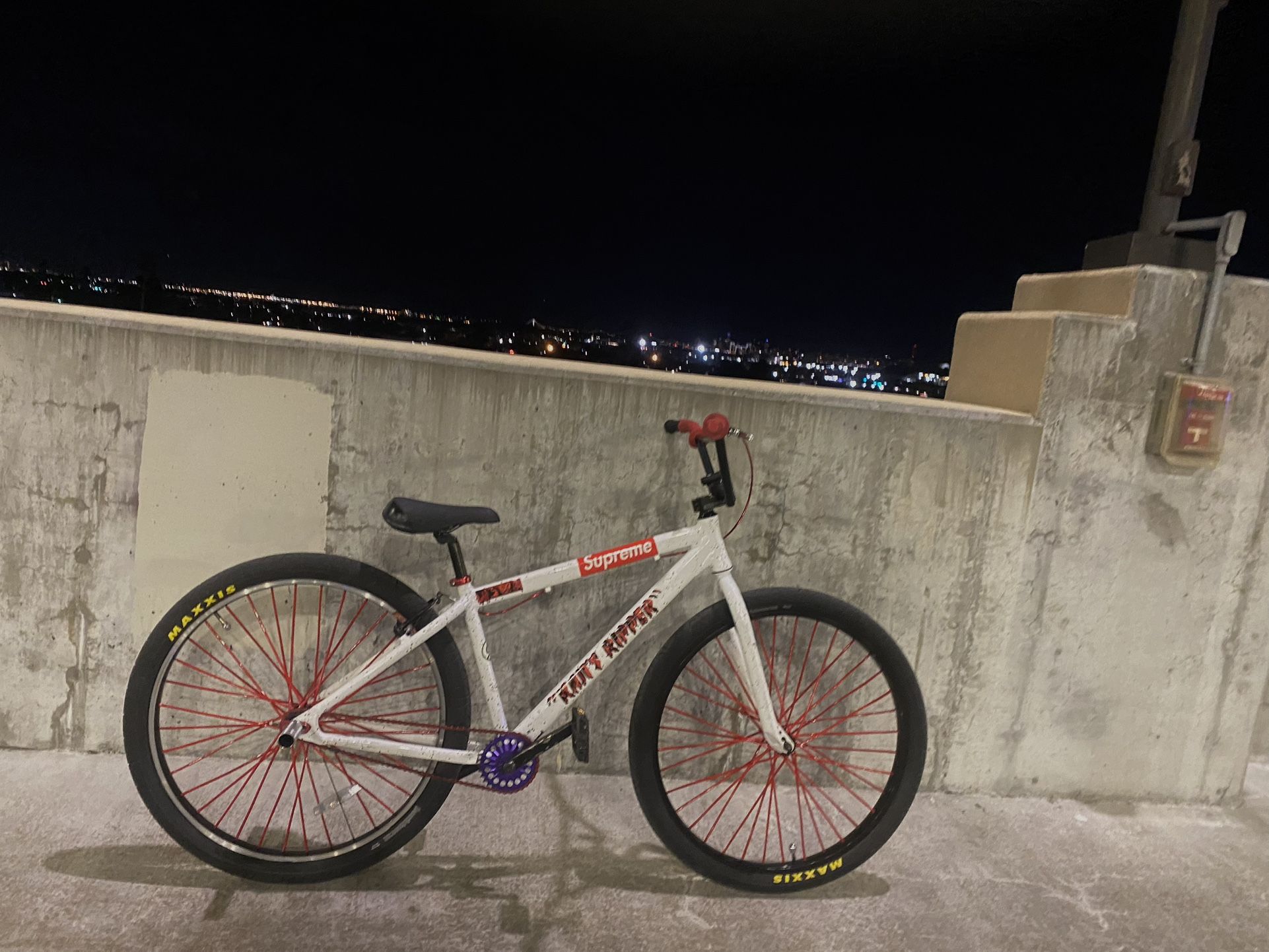 Big Flyer 29inch White Splatter