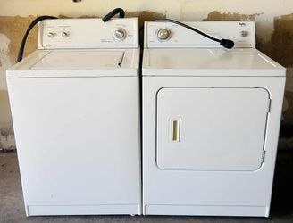 KENMORE WASHER AND DRYER SET
