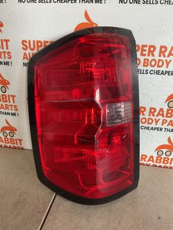 2014 Silverado Driver Halogen Tail Light SUPER CHEAP original 2019😎